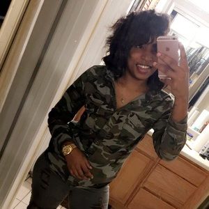 Meet your Posher, Teira